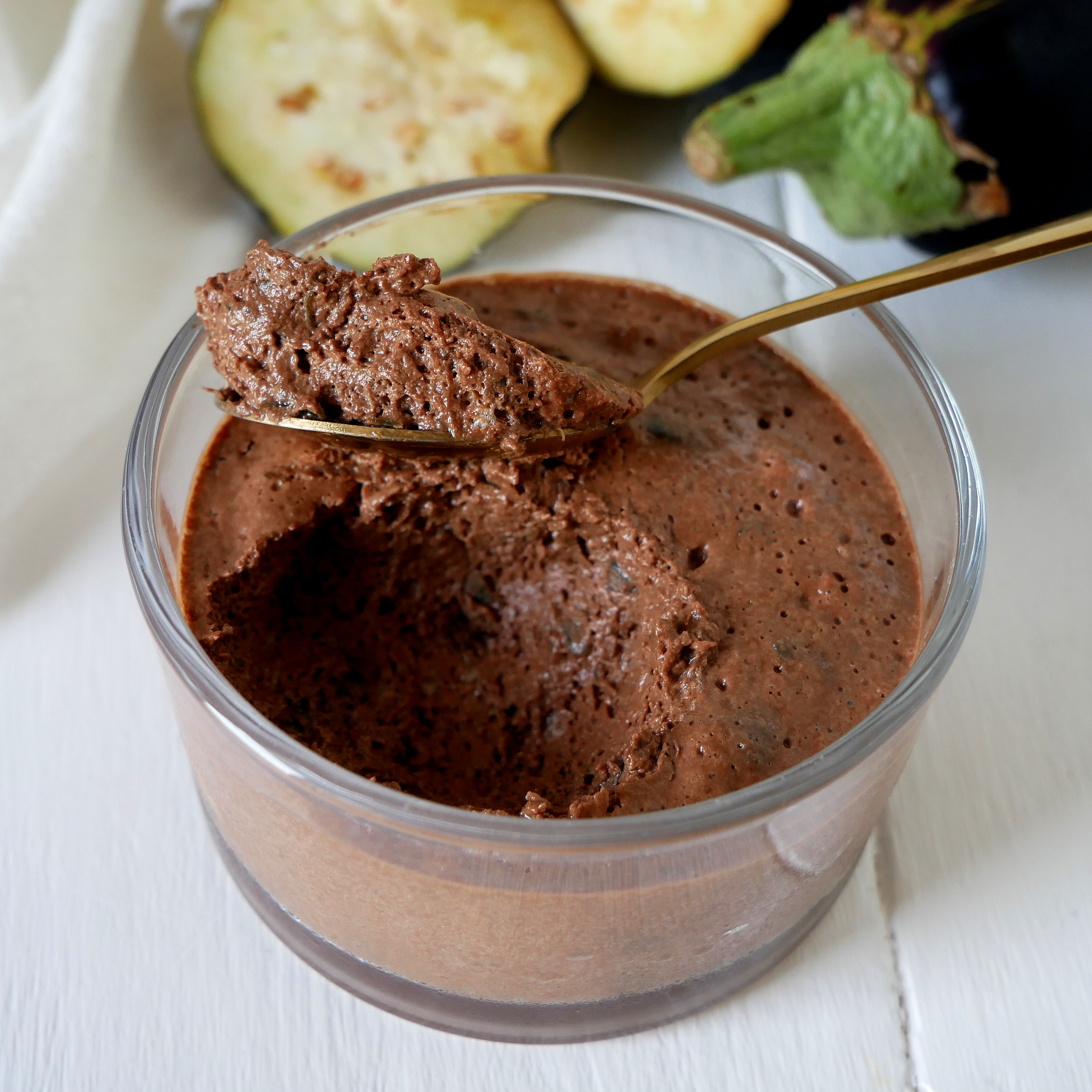 mousse chocolat aubergine (vegan)