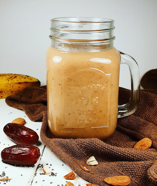 SMOOTHIE POIRE-BANANE-DATTES-PUREE DE CACAHUETES (anti-brûlure d'estomac)