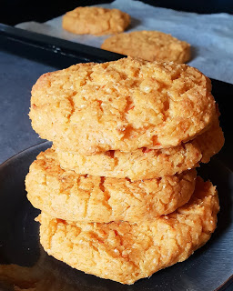 GALETTES VÉGÉTALES AU MILLET ET AUX CAROTTES