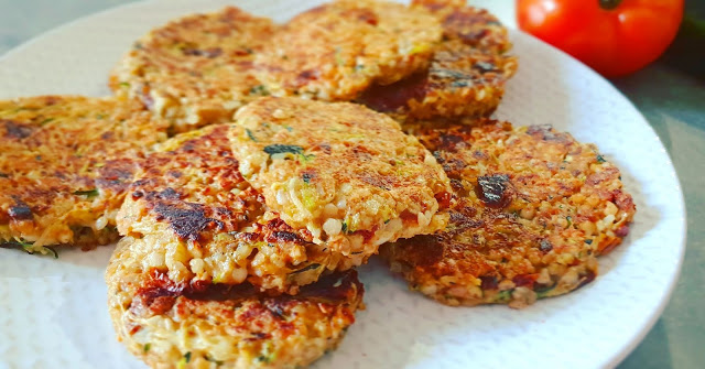 STEAK VEGGIE_SARRASIN_COURGETTES ( végétarien-SANS GLUTEN-SANS LACTOSE)