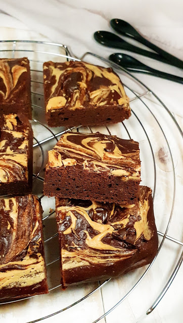 BROWNIE à la banane et farine de châtaigne ( sans gluten, sans lactose)