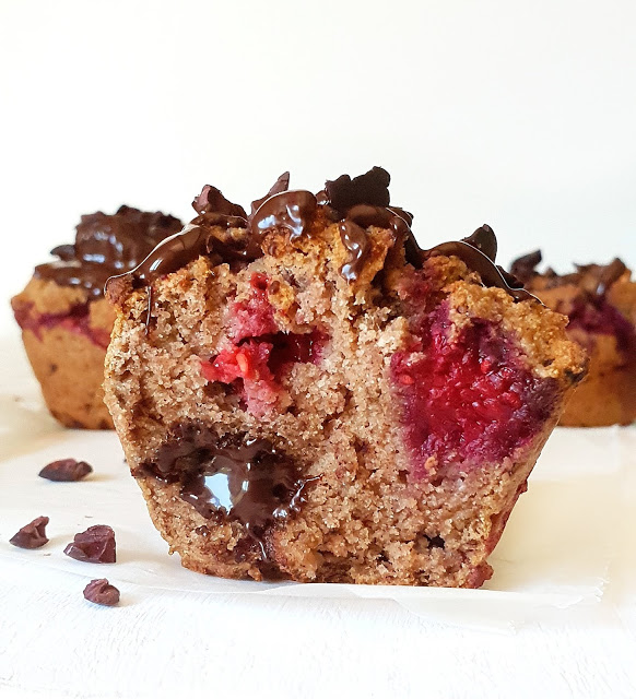 MUFFINS FRAMBOISES CHOCO ( sans gluten, sans lactose, sans oeuf, allégés)