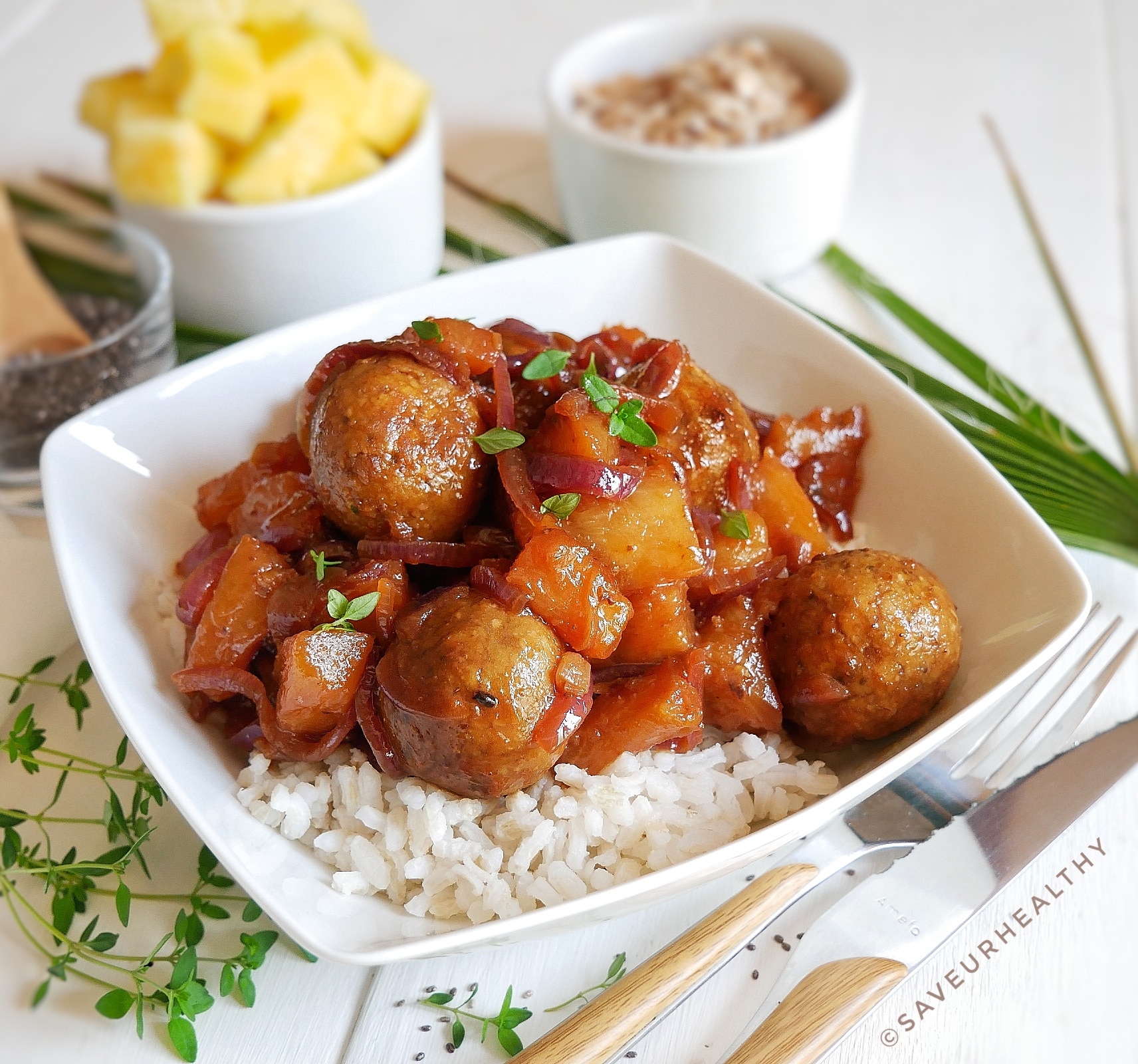 BOULETTES VEGAN SAUCE ANANAS CARAMELISE