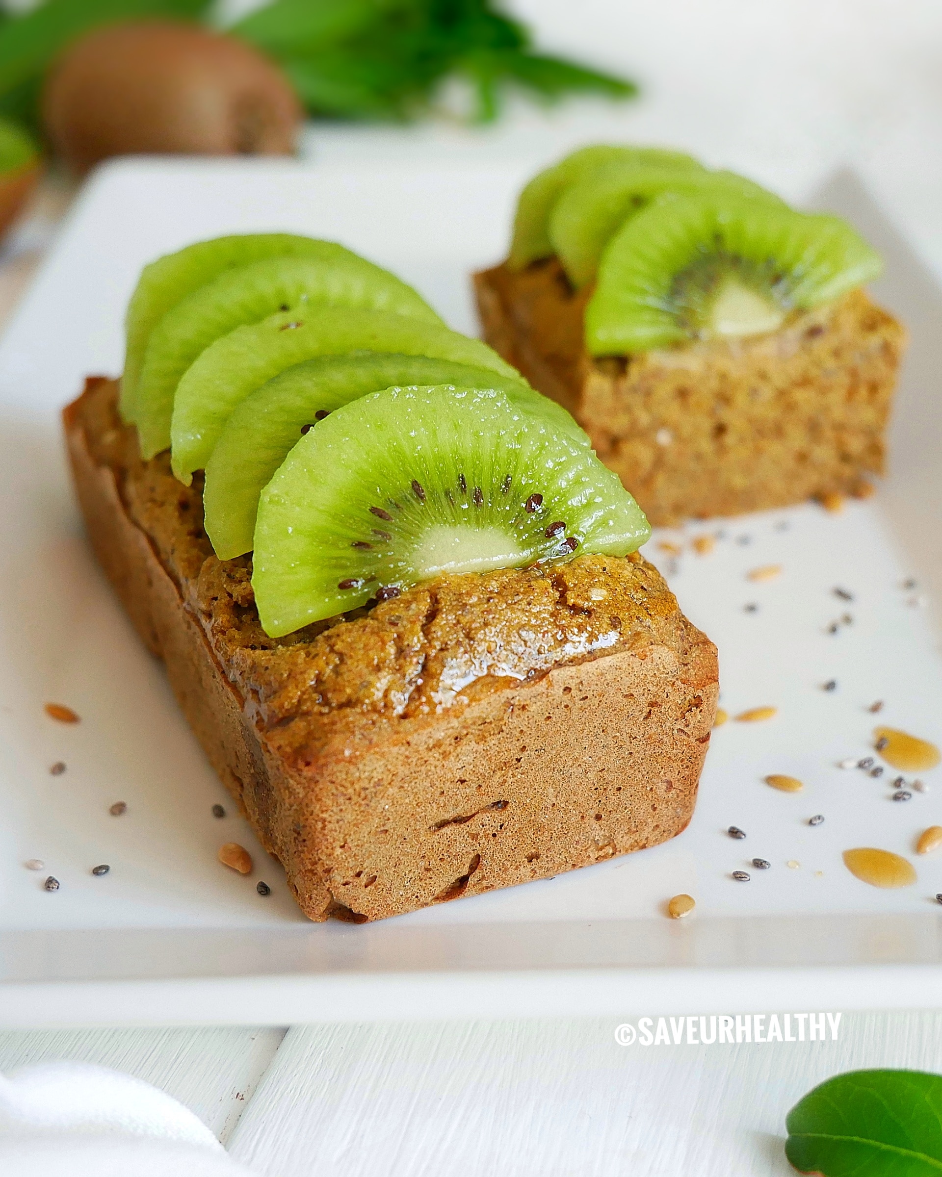 Gâteau miel kiwi aux graines de lin & chia (sans gluten)