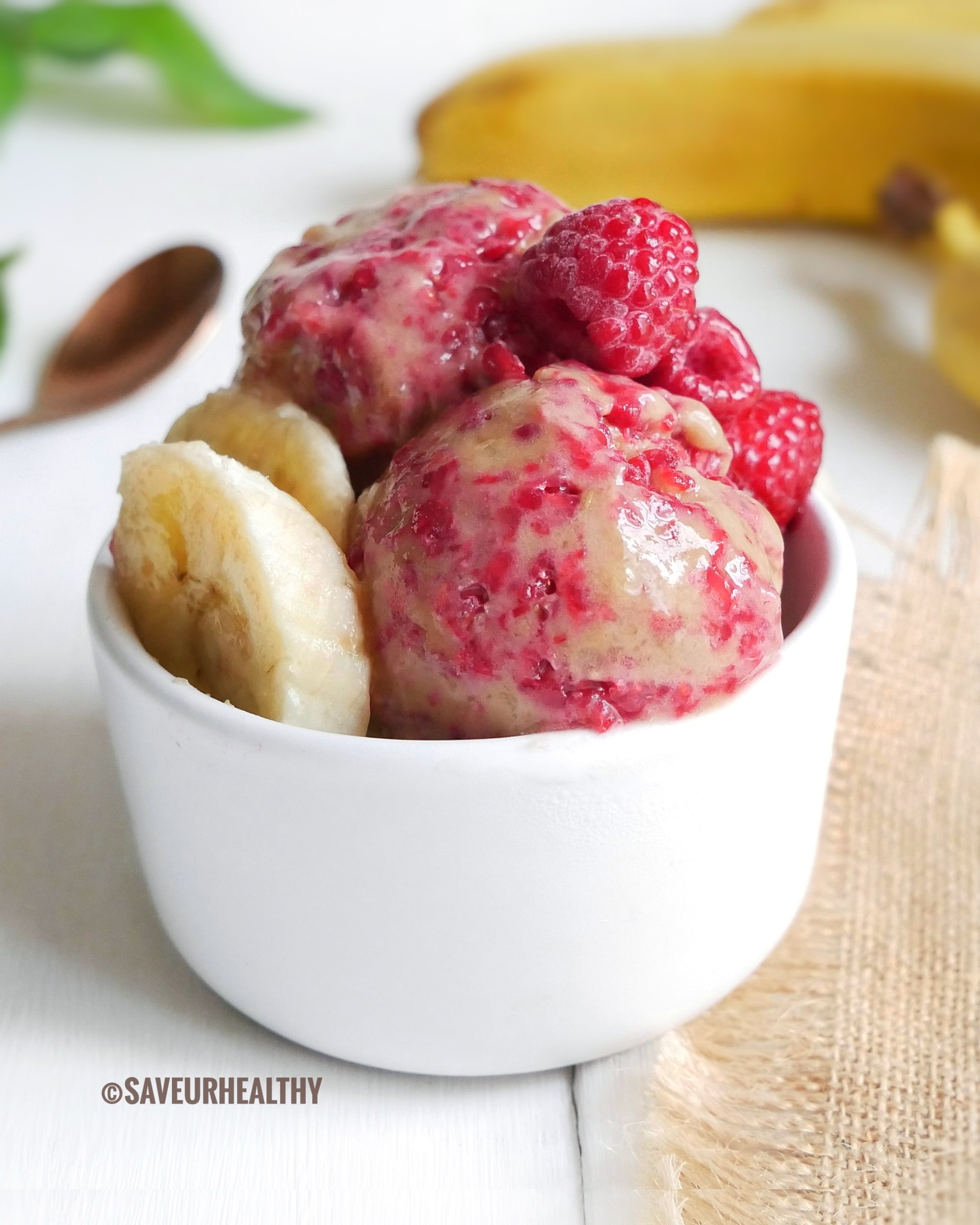 GLACE banane framboise allégée (sans sorbetière)